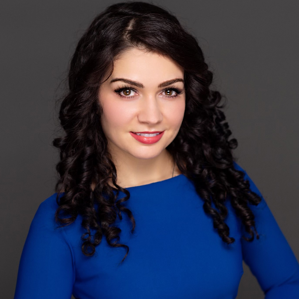 Hannah Kliger professional portrait